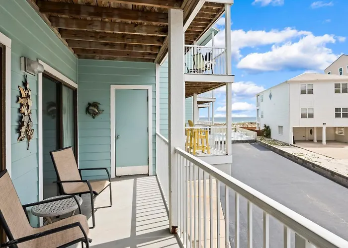 Steps To The Romar 106 Apartment Gulf Shores